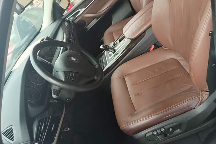 Used BMW X5 2014 xDrive35i Elegant Edition Left Front Seat