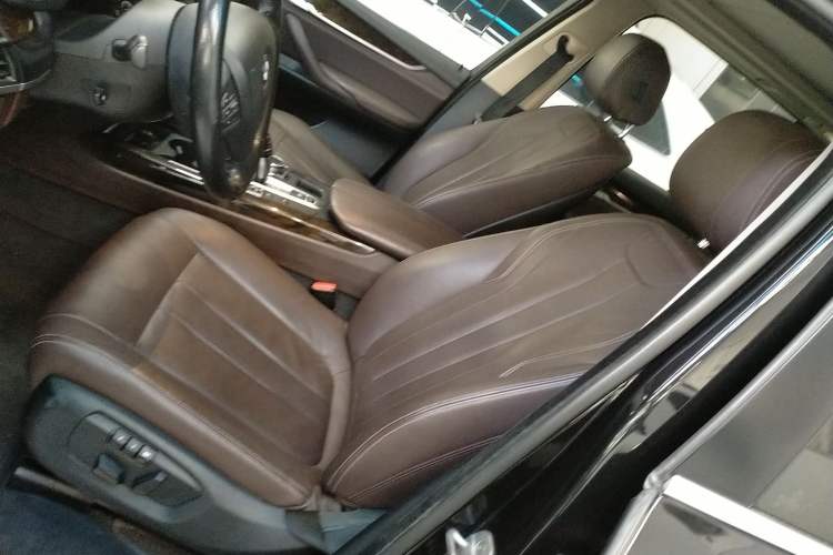 Used BMW X5 2014 xDrive35i Elegant Edition Left Front Seat