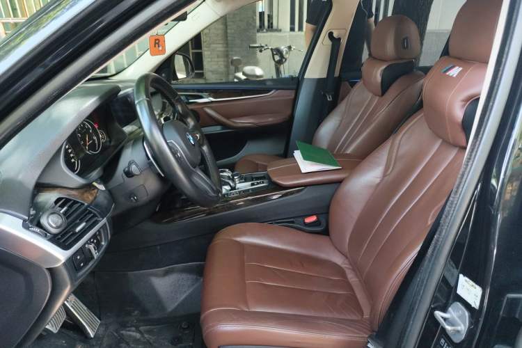 Used BMW X5  Left Front Seat