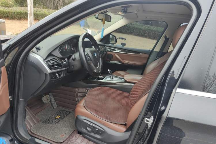 Used BMW X5 2014 xDrive35i Luxury Edition Left Front Seat