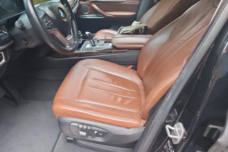 Used BMW X5 2014 xDrive35i Elegant Edition Left Front Seat