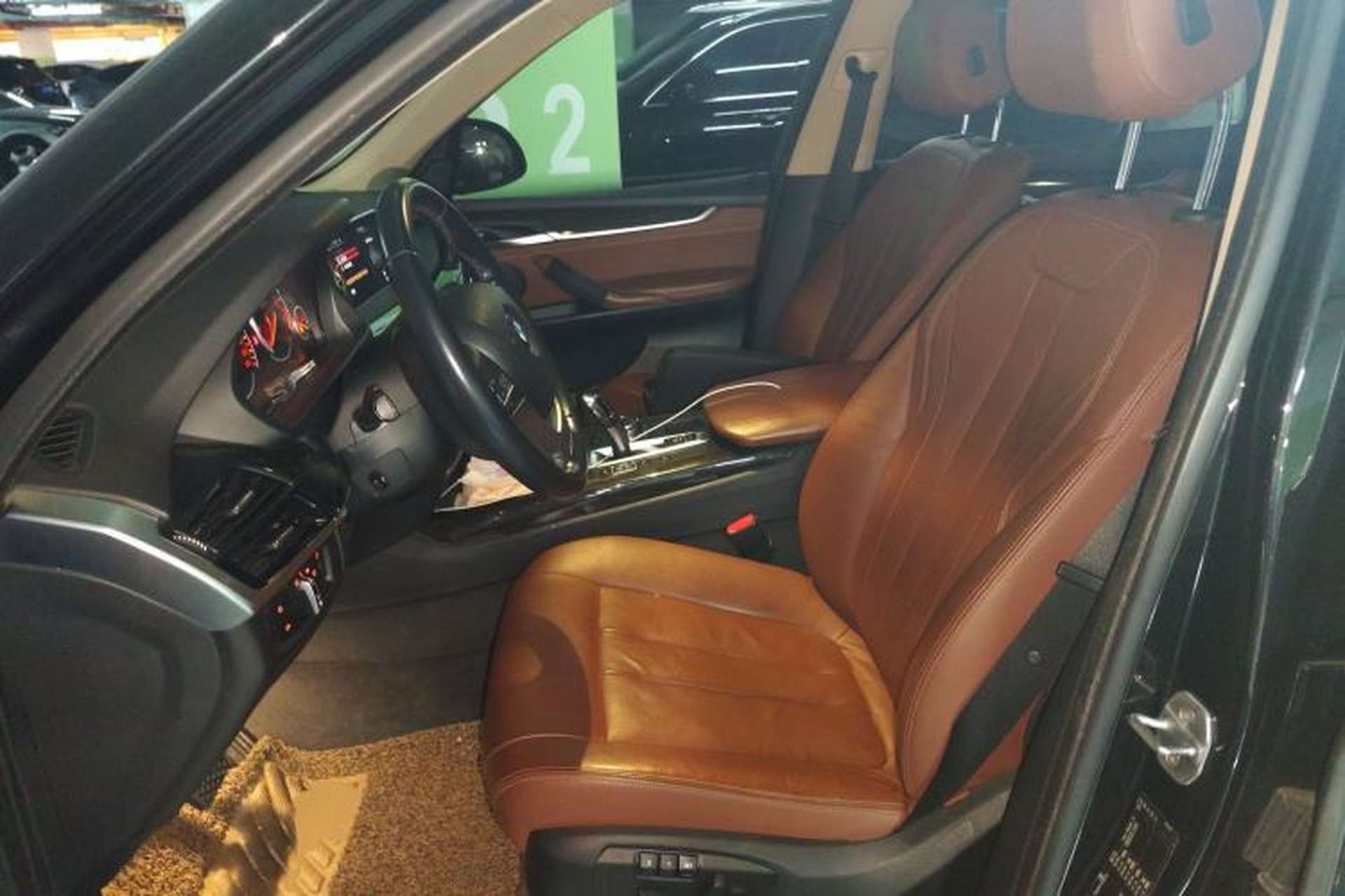 Used BMW X5 2014 xDrive35i Leading Model Left Front Seat
