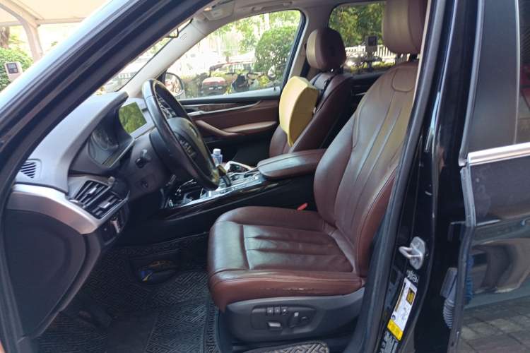 Used BMW X5 2014 xDrive35i M Sport U.S. specification Left Front Seat