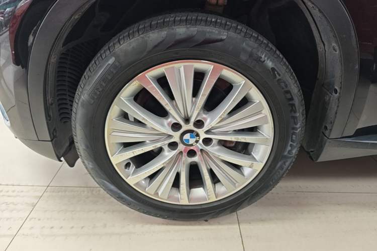 Used BMW X5 2014 xDrive35i Leading Model Left Front Wheel Hub
