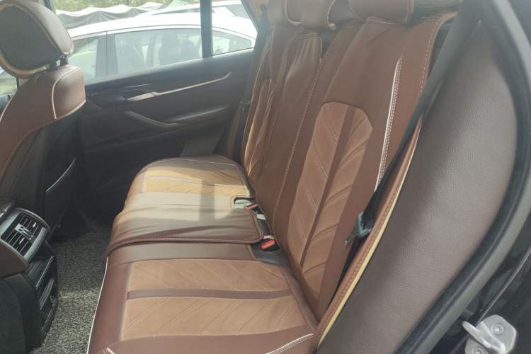 Used BMW X5 2014 xDrive35i Elegant Edition Left Rear Seat