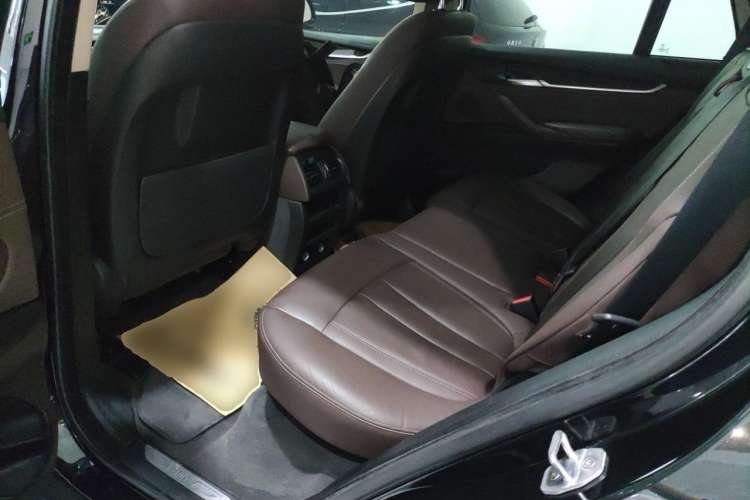 Used BMW X5 2014 xDrive35i Leading Model Left Rear Seat