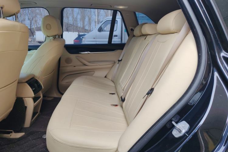 Used BMW X5 2014 xDrive35i Leading Model Left Rear Seat