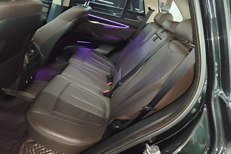 Used BMW X5 2014 xDrive35i Elegant Edition Left Rear Seat