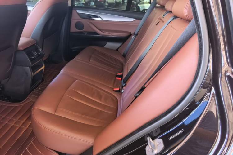 Used BMW X5 2014 xDrive35i U.S. specification Left Rear Seat
