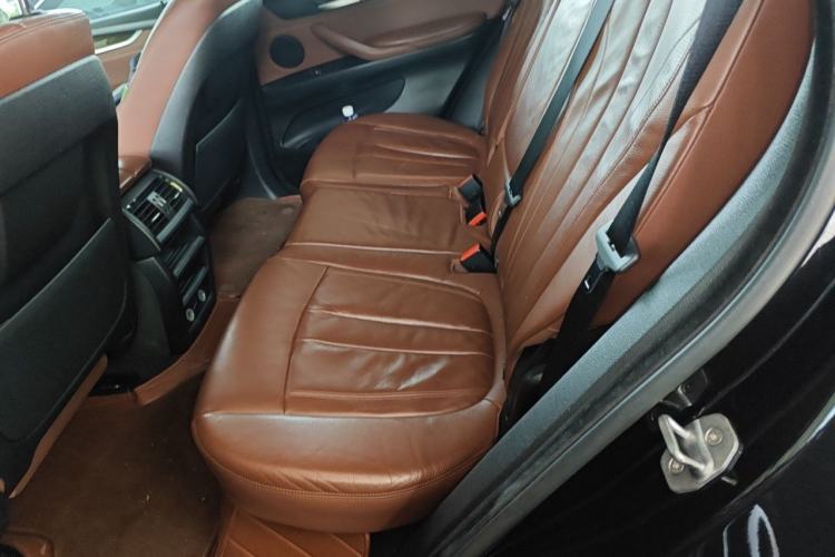 Used BMW X5 2014 xDrive35i Leading Model Left Rear Seat