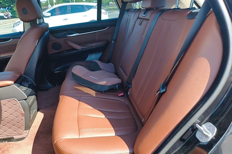 Used BMW X5 2014 xDrive35i Elegant Edition Left Rear Seat