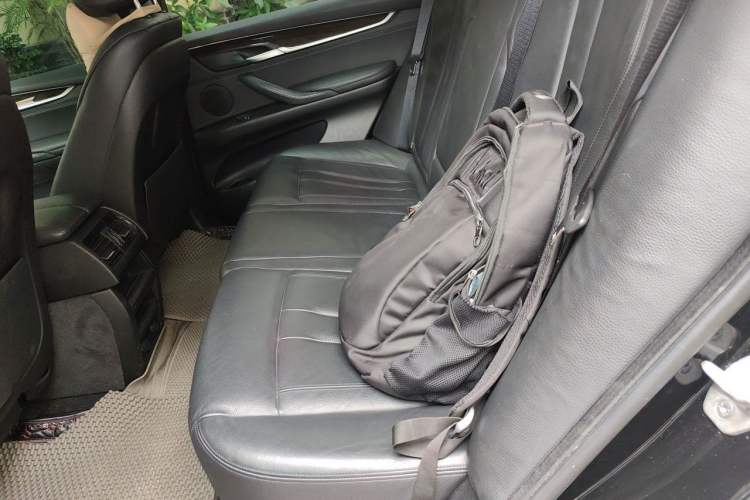 Used BMW X5  Left Rear Seat