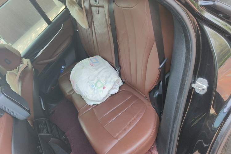 Used BMW X5 2014 xDrive35i Leading Model Left Rear Seat