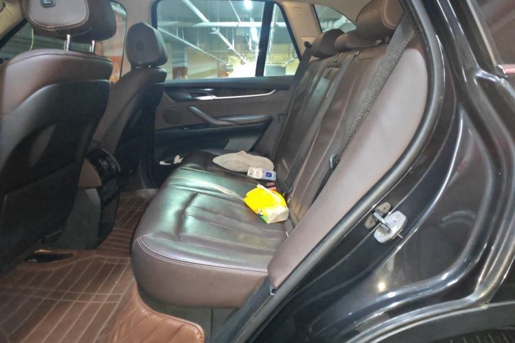 Used BMW X5 2014 xDrive35i Elegant Edition Left Rear Seat