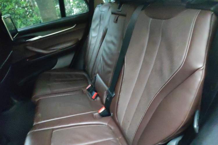 Used BMW X5 2014 xDrive35i Luxury Edition Left Rear Seat