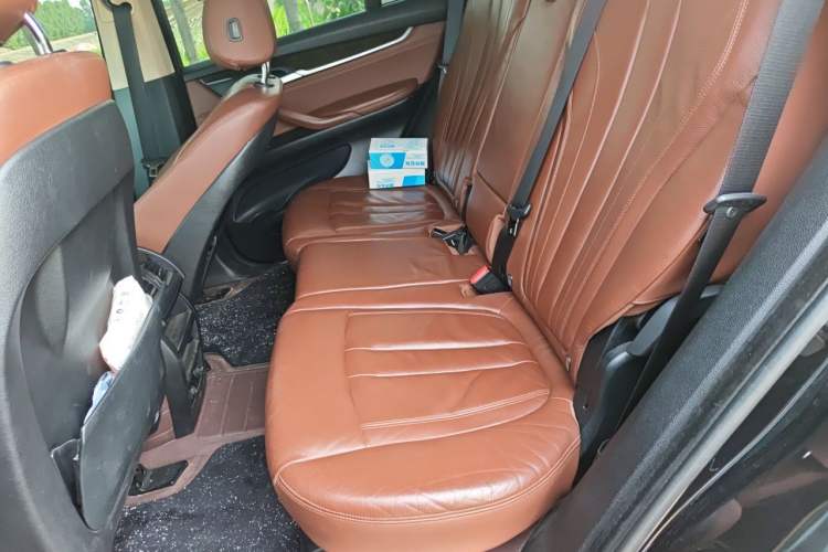 Used BMW X5 2014 xDrive35i Leading Model Left Rear Seat