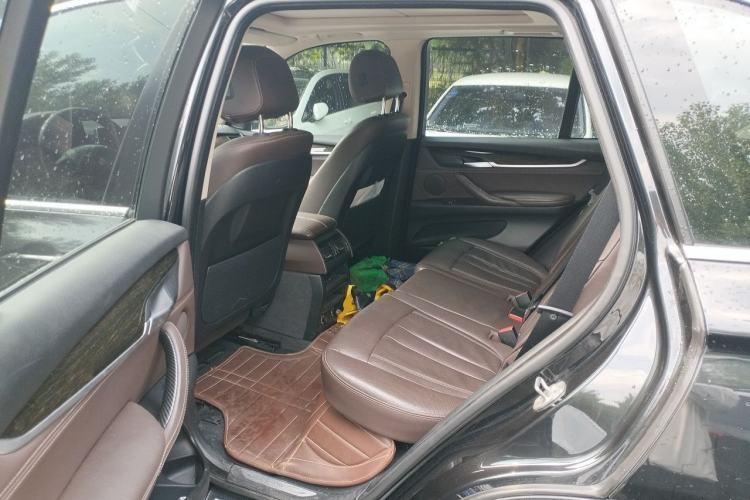 Used BMW X5 2014 xDrive35i Luxury Edition Left Rear Seat