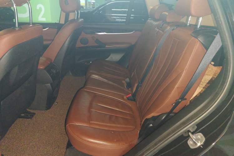Used BMW X5 2014 xDrive35i Leading Model Left Rear Seat