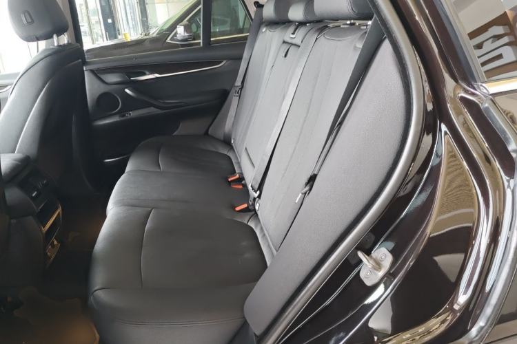 Used BMW X5 2014 xDrive35i Elegant Edition Left Rear Seat