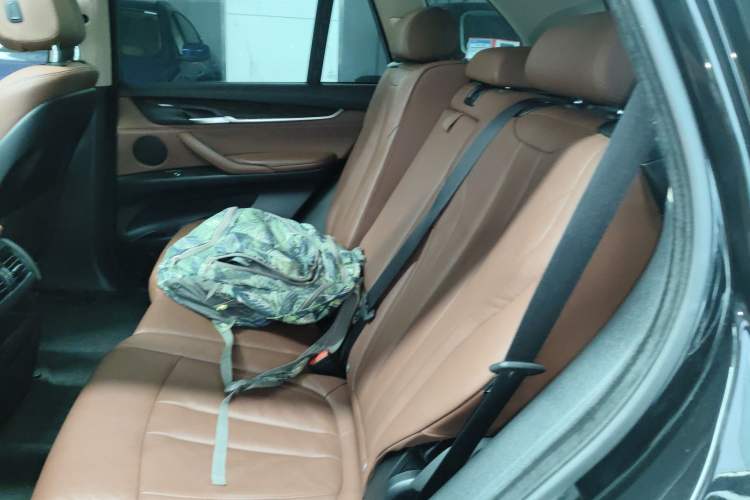 Used BMW X5 2014 xDrive35i Leading Model Left Rear Seat