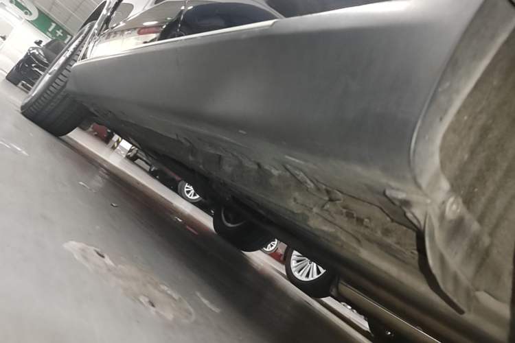 Used BMW X5 2014 xDrive35i Elegant Edition Left Side Sill