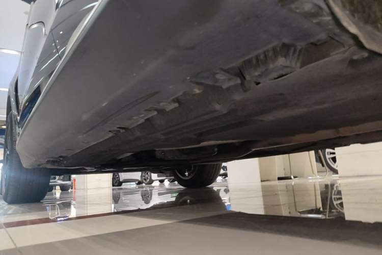 Used BMW X5 2014 xDrive35i Elegant Edition Left Side Sill