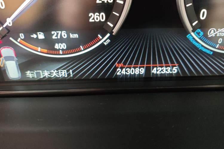 Used BMW X5 2014 xDrive35i Luxury Edition Odometer Close Up