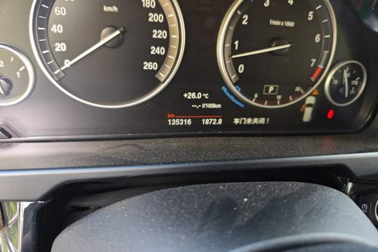 Used BMW X5 2014 xDrive35i Elegant Edition Odometer Close Up