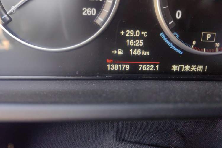 Used BMW X5 2014 xDrive35i Elegant Edition Odometer Close Up