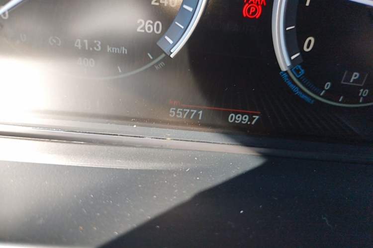 Used BMW X5 2014 xDrive35i Elegant Edition Odometer Close Up