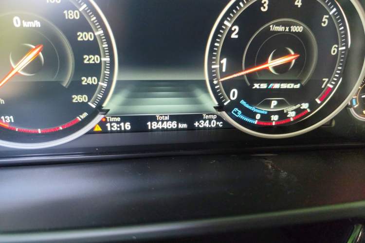 Used BMW X5  Odometer Close Up