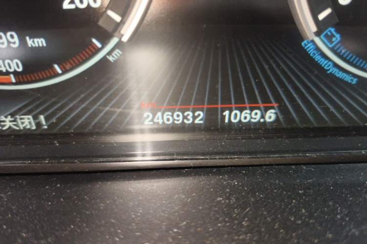 Used BMW X5 2014 xDrive35i Luxury Edition Odometer Close Up