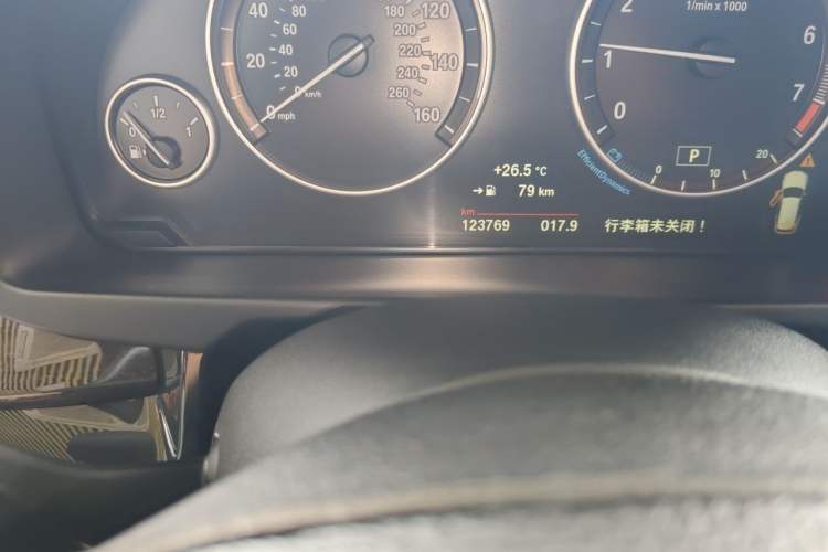 Used BMW X5 2014 xDrive35i Elegant Edition Odometer Close Up