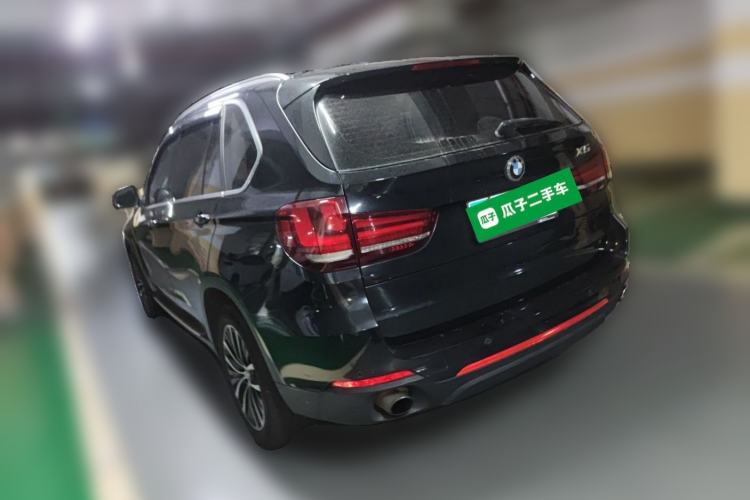 Used BMW X5 2014 xDrive35i Luxury Edition Rear Left 45 Deg