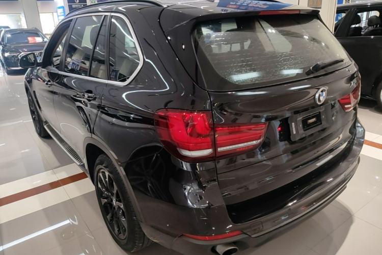 Used BMW X5 2014 xDrive35i Elegant Edition Rear Left 45 Deg