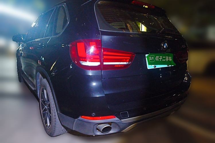 Used BMW X5 2014 xDrive35i Luxury Edition Rear Left 45 Deg