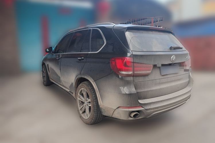 Used BMW X5 2014 xDrive35i Leading Model Rear Left 45 Deg