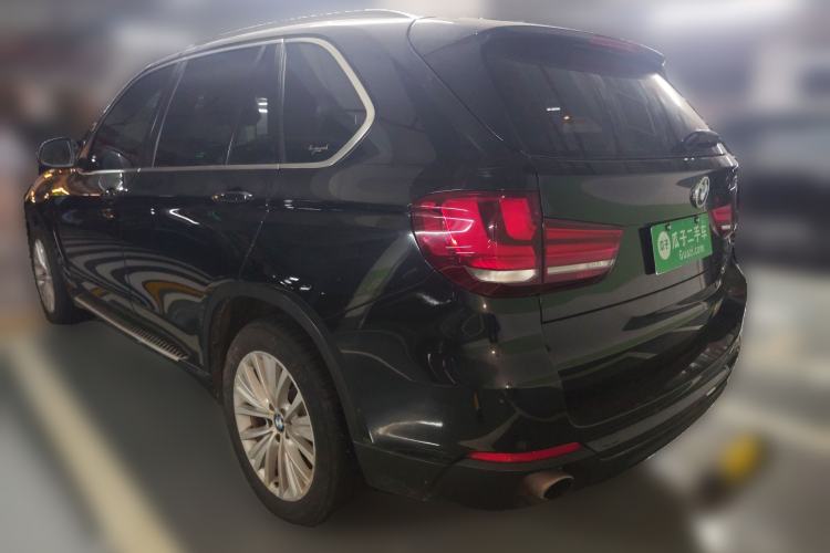 Used BMW X5 2014 xDrive35i Leading Model Rear Left 45 Deg