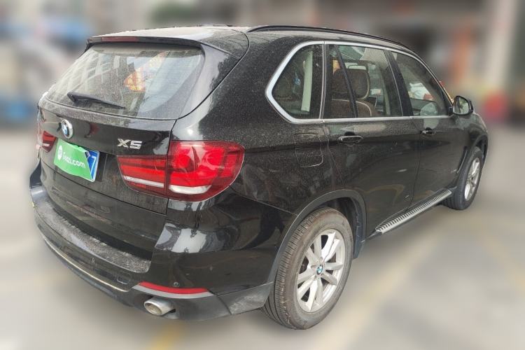 Used BMW X5 2014 xDrive35i Elegant Edition Rear Right 45 Deg