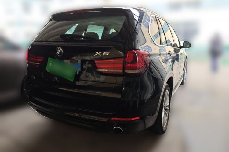 Used BMW X5 2014 xDrive35i Luxury Edition Rear Right 45 Deg