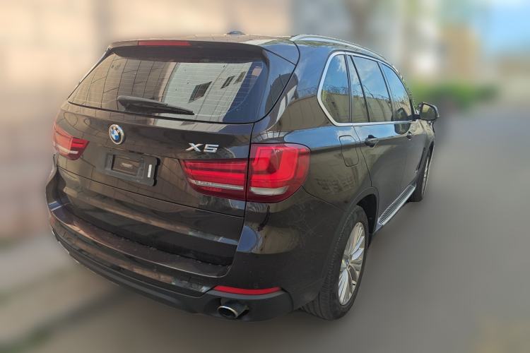 Used BMW X5 2014 xDrive35i Leading Model Rear Right 45 Deg