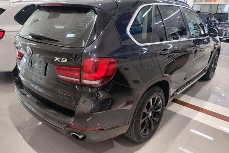 Used BMW X5 2014 xDrive35i Elegant Edition Rear Right 45 Deg