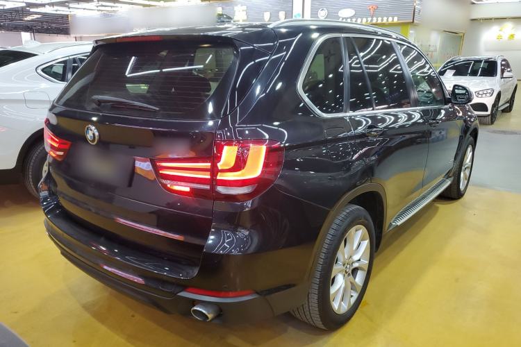 Used BMW X5 2014 xDrive35i Elegant Edition Rear Right 45 Deg