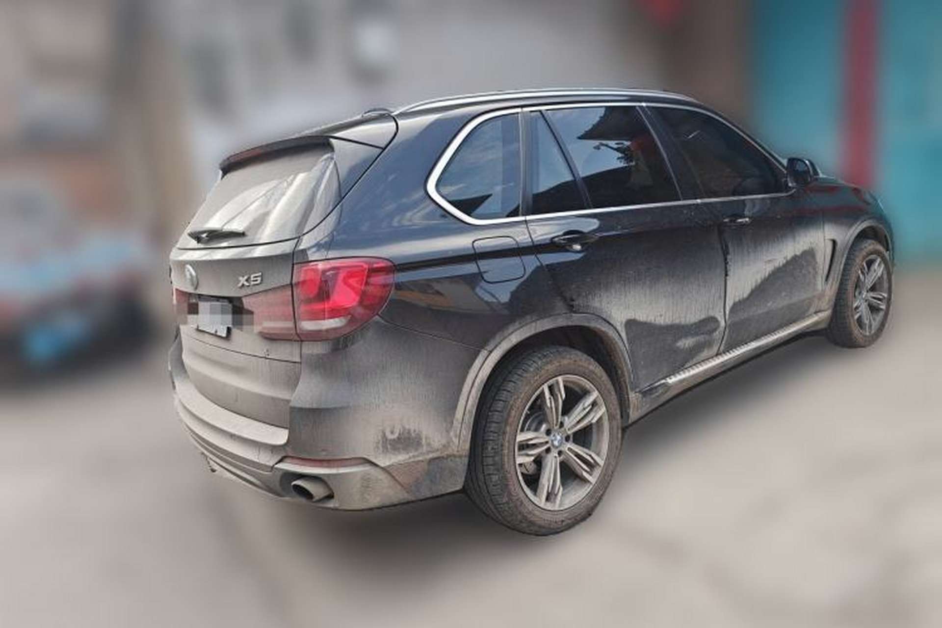 Used BMW X5 2014 xDrive35i Leading Model Rear Right 45 Deg