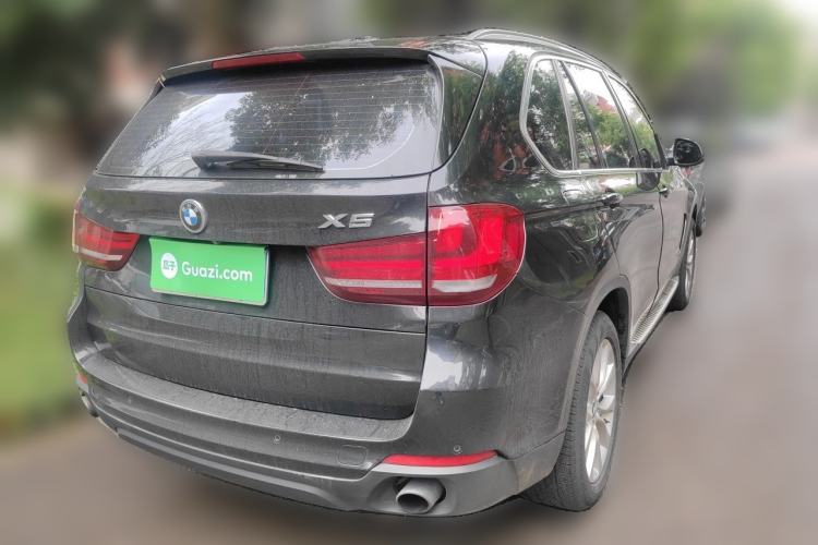 Used BMW X5  Rear Right 45 Deg