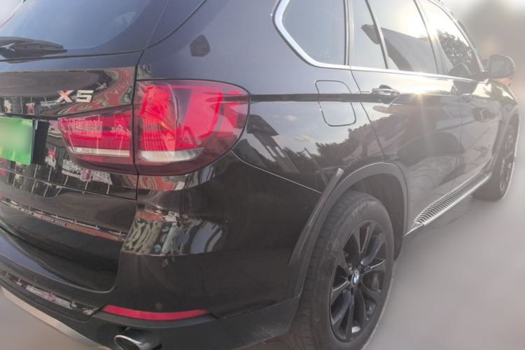 Used BMW X5 2014 xDrive35i Elegant Edition Rear Right 45 Deg