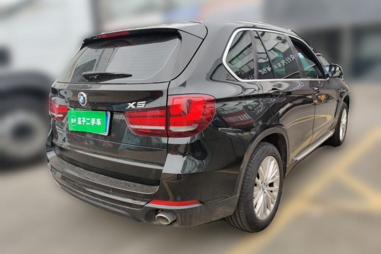 Used BMW X5 2014 xDrive35i Luxury Edition Rear Right 45 Deg