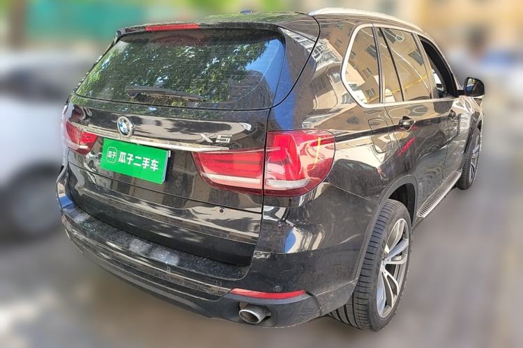 Used BMW X5 2014 xDrive35i Luxury Edition Rear Right 45 Deg