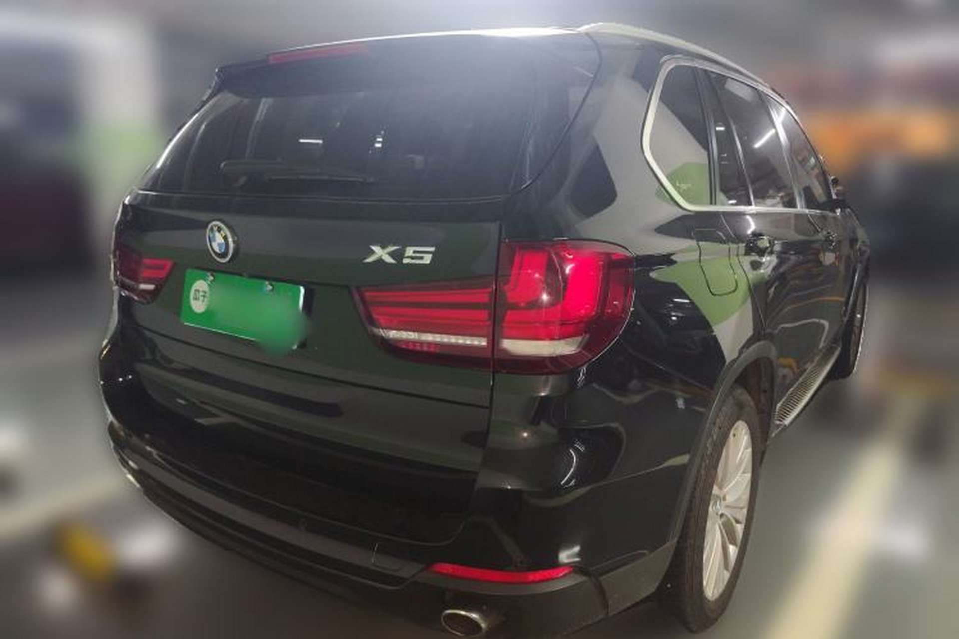 Used BMW X5 2014 xDrive35i Leading Model Rear Right 45 Deg