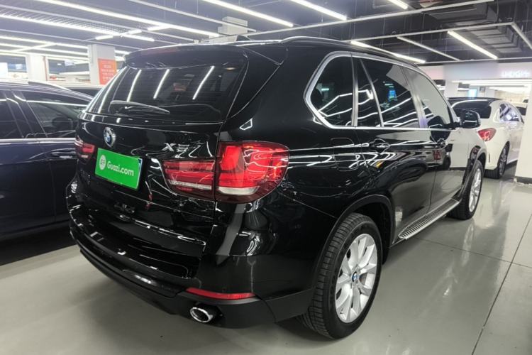 Used BMW X5 2014 xDrive35i Elegant Edition Rear Right 45 Deg